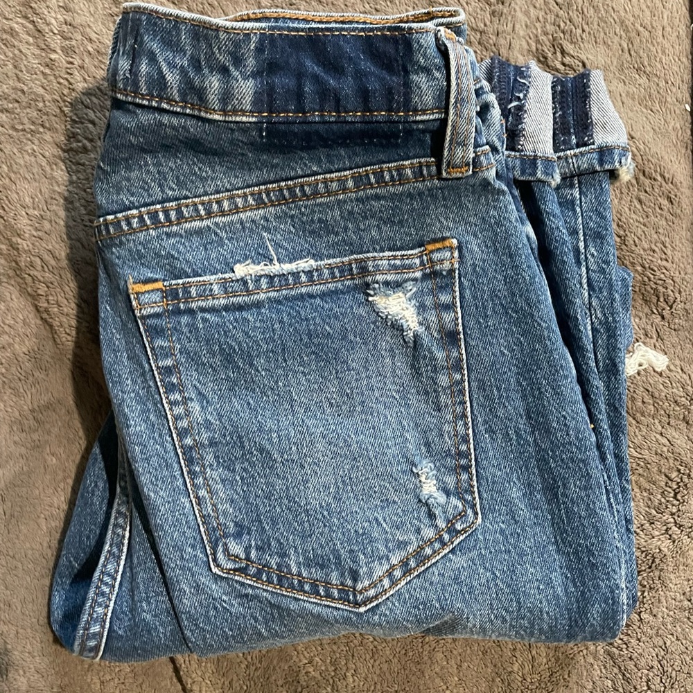 Women’s Abercrombie jeans - Picture 3 of 4